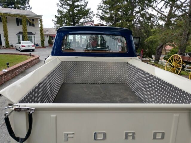 1961 White and blue Ford F-250 Extended Crew Cab Pickup
