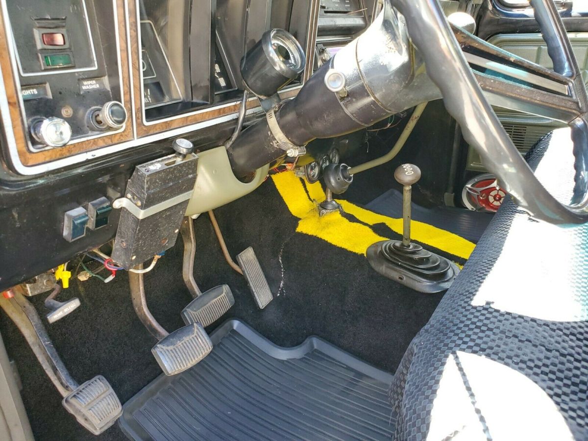 1977 Black Ford F-250 Standard Cab Pickup