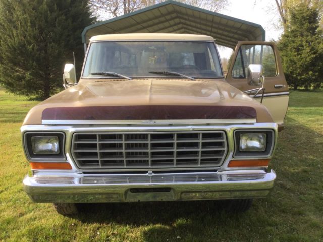 1979 Gold Ford F-250 Extended Cab Pickup
