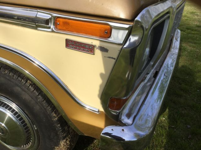 1979 Gold Ford F-250 Extended Cab Pickup