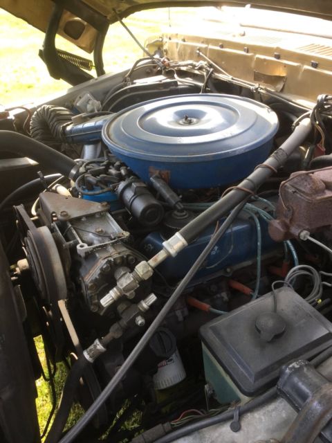 1979 Gold Ford F-250 Extended Cab Pickup