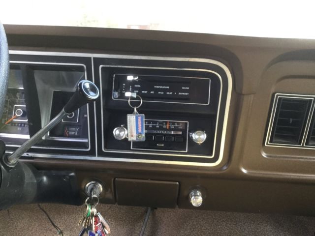 1979 Gold Ford F-250 Extended Cab Pickup