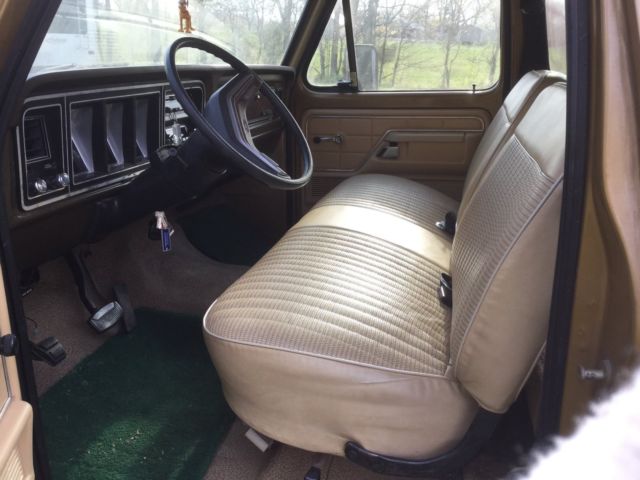 1979 Gold Ford F-250 Extended Cab Pickup