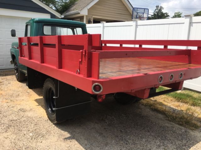 1960 Green Ford F-350 Cab & Chassis