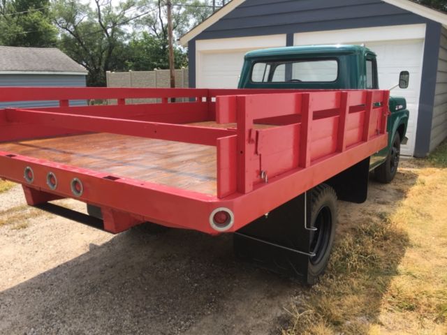 1960 Green Ford F-350 Cab & Chassis