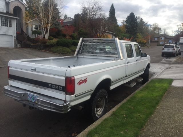 1994 White Ford F-350 Crew Cab Pickup