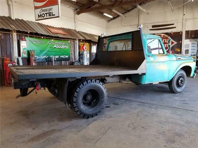 1962 Patina Ford F-350 Flatbed Truck