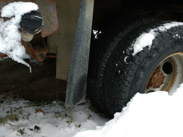 1992 White Ford F-350 Standard Cab Pickup