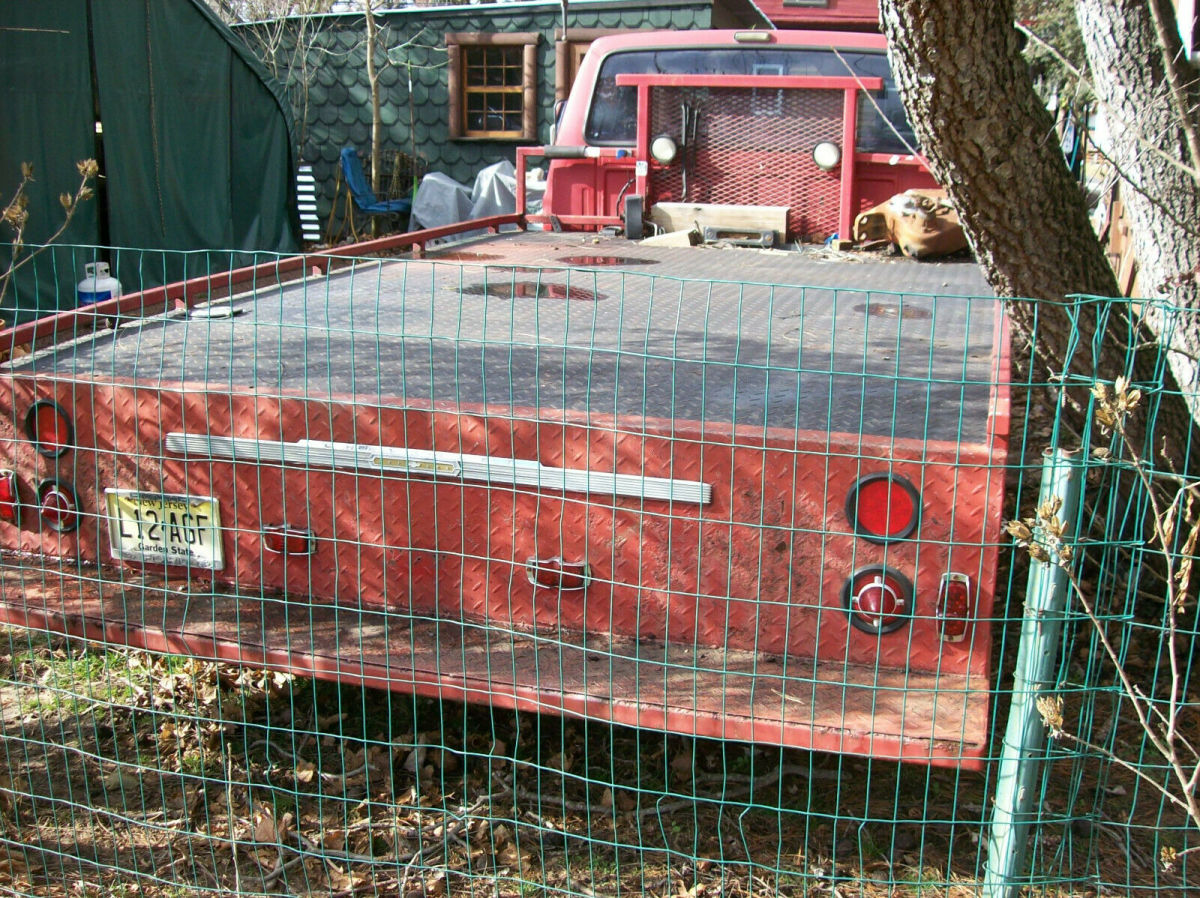 1988 Red Ford F-350 Cab & Chassis