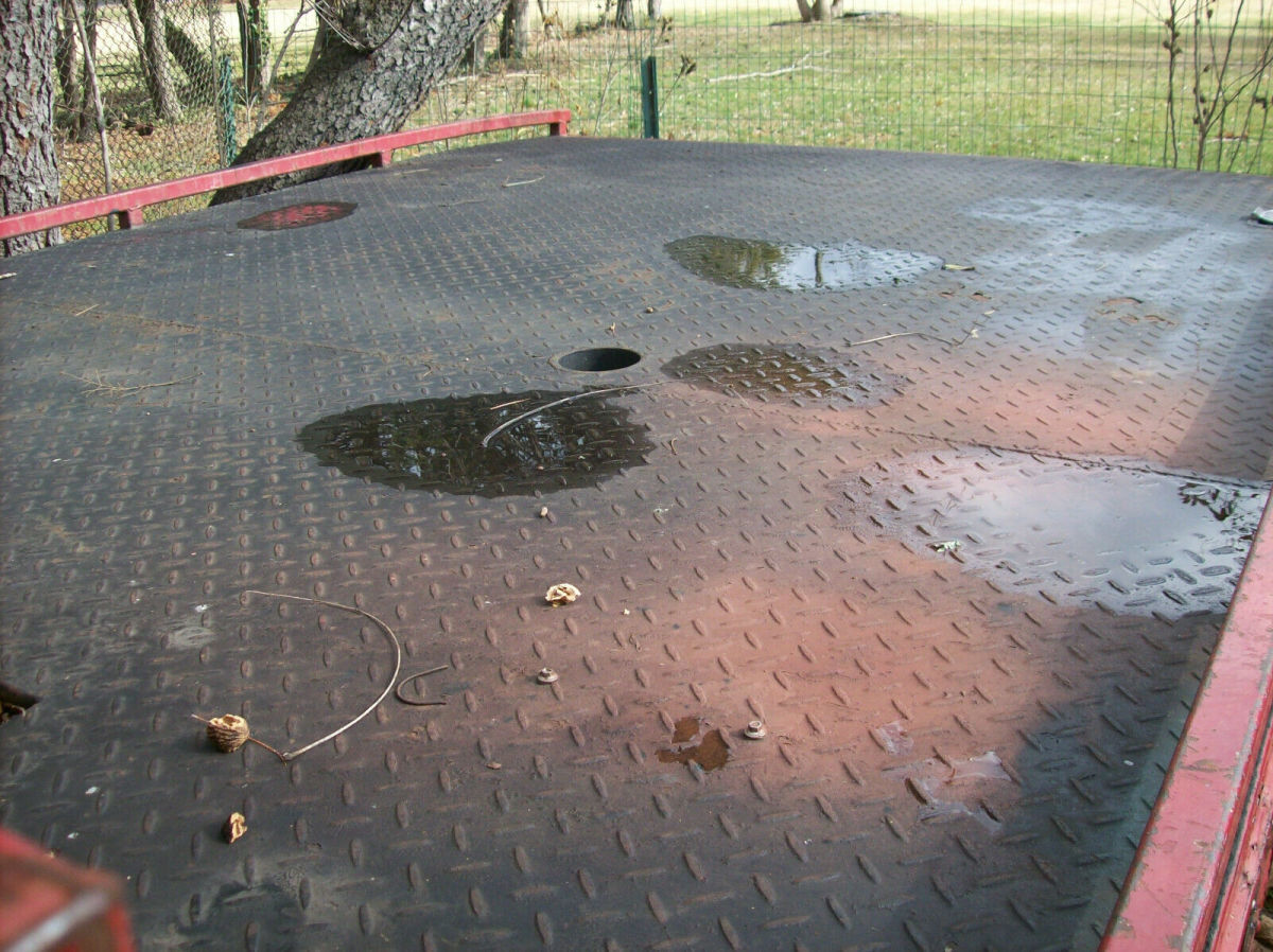 1988 Red Ford F-350 Cab & Chassis