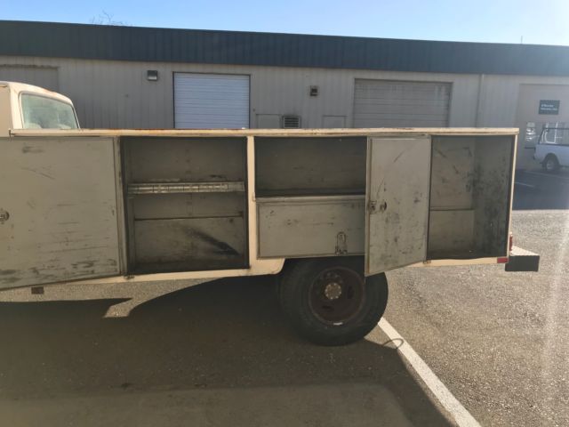 1989 White Ford F-450