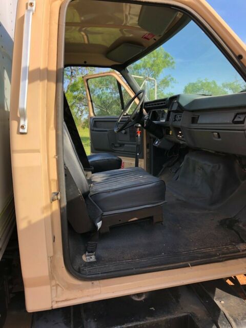 1993 Tan Ford Other Pickups