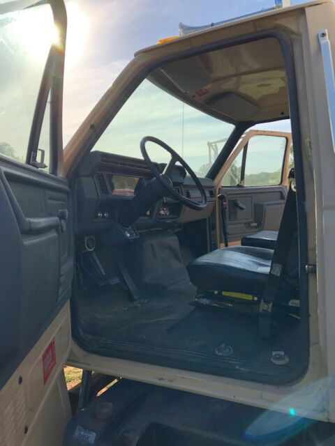 1993 Tan Ford Other Pickups