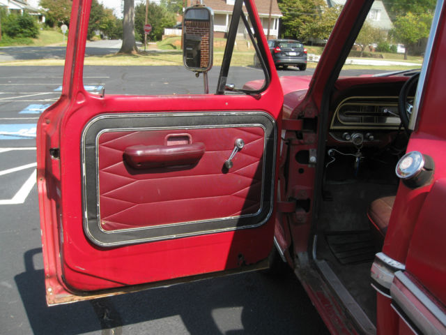 1971 Red Ford F-100