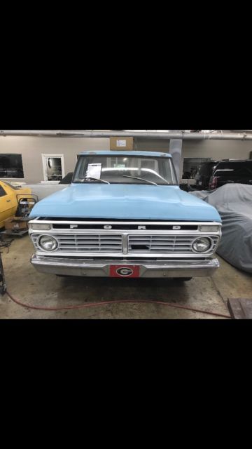 1973 Blue Ford F-100 Standard Cab Pickup