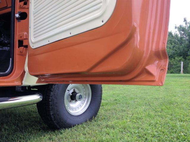 1969 Orange/Ivory Ford F-100