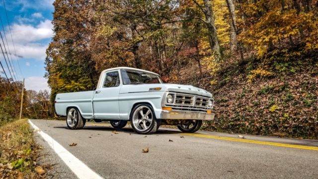 1972 Blue Ford F-100