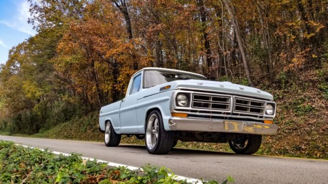 1972 Blue Ford F-100
