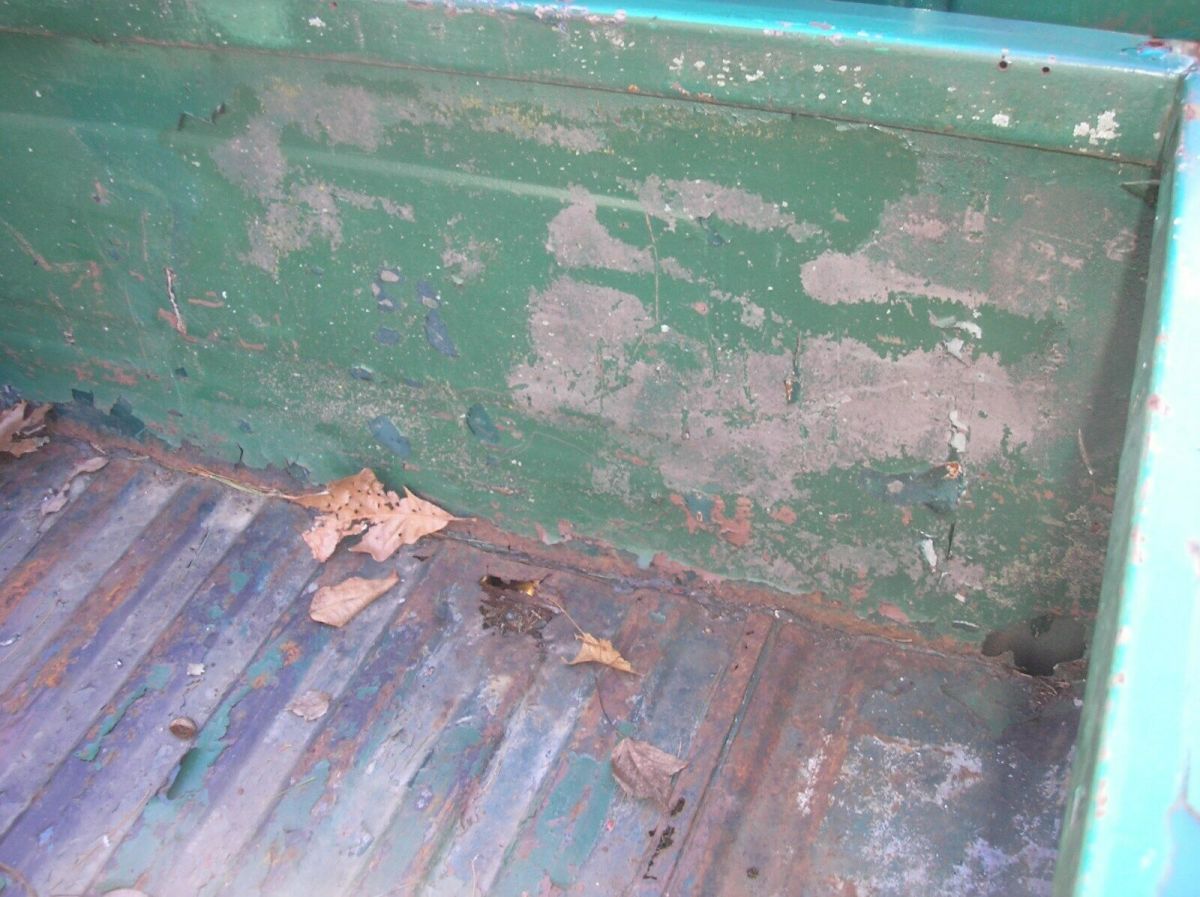 1979 Green Ford F-100 Standard Cab Pickup