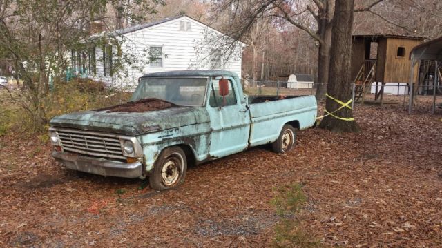 1966 Green and white Ford F-100 Standard Cab Pickup