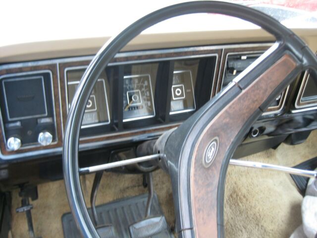 1977 Ford F-100 Standard Cab Pickup