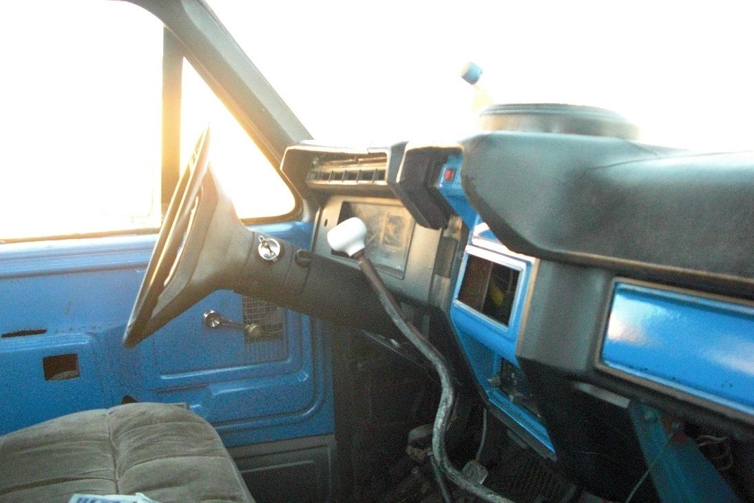 1981 Ford F-150 Standard Cab Pickup