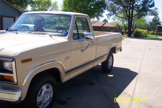 1984 Tan Ford F-150 Standard Cab Pickup
