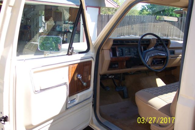 1984 Tan Ford F-150 Standard Cab Pickup