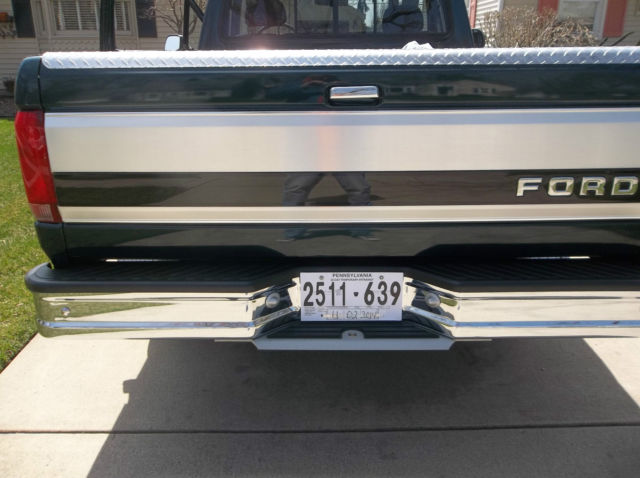 19930000 Green Ford F-150 Standard Cab Pickup