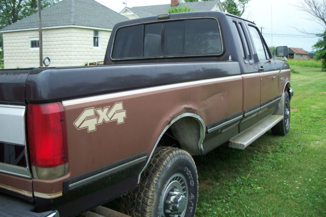 1990 Brown Ford F-250 Extended Crew Cab Pickup