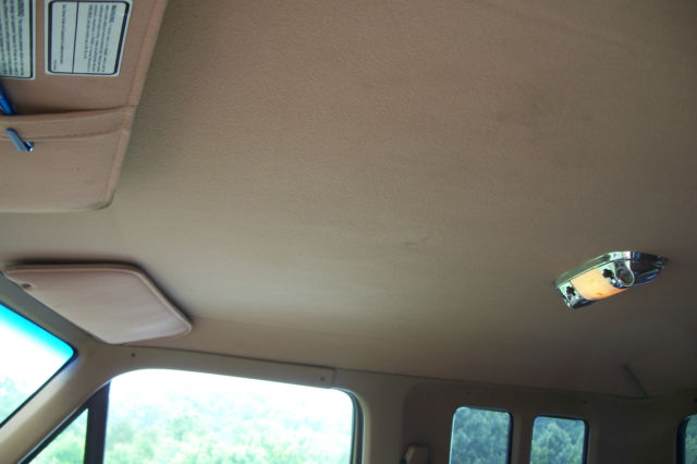 1990 Brown Ford F-250 Extended Crew Cab Pickup