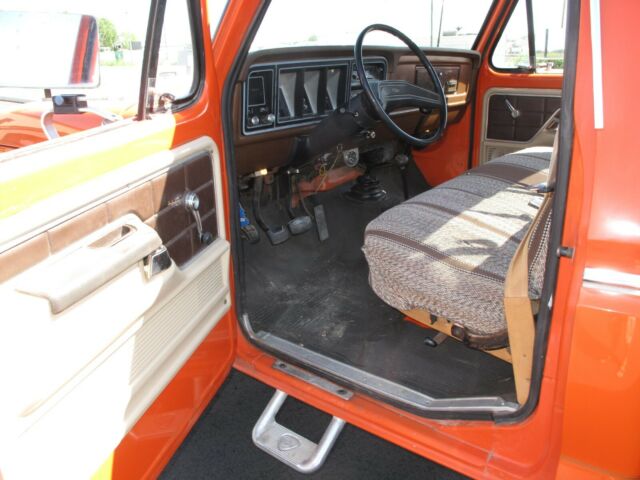 1978 Orange Ford F-250