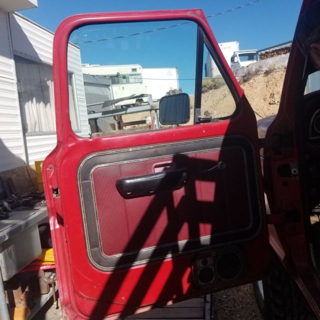 1972 Red Ford F-250 Cab & Chassis