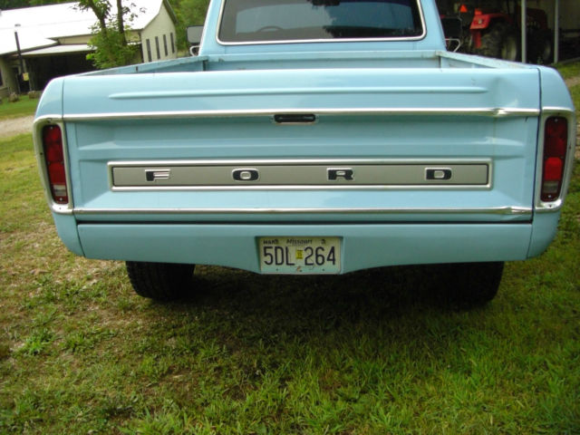 1973 Blue Ford F-250 Standard Cab Pickup
