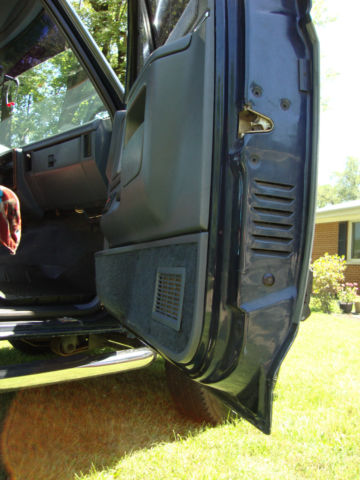 1989 Blue Ford F-250