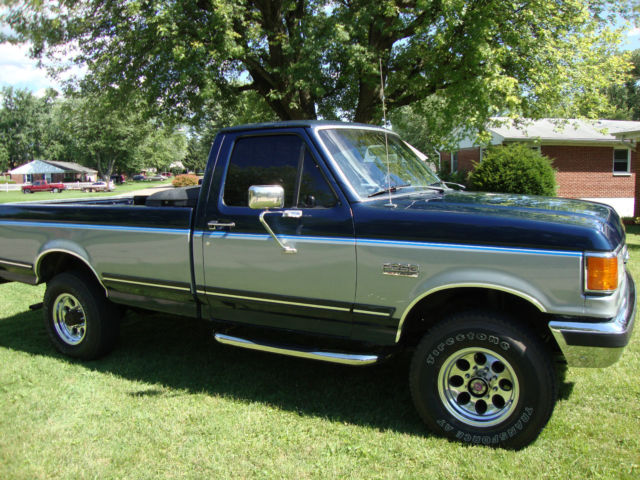 1989 Blue Ford F-250