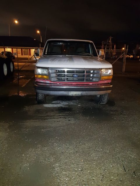 1992 White Ford F-250 Standard Cab Pickup