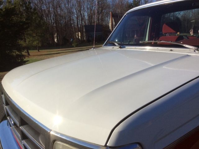 1992 White Ford F-250 Standard Cab Pickup