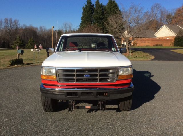 1992 White Ford F-250 Standard Cab Pickup