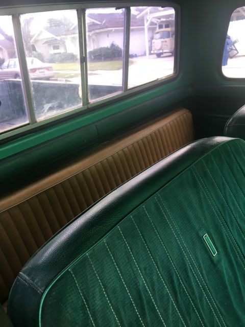 1977 Green & White Ford F-250 Extended Cab Pickup