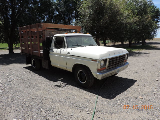 1978 White Ford F-350 Flat Bed