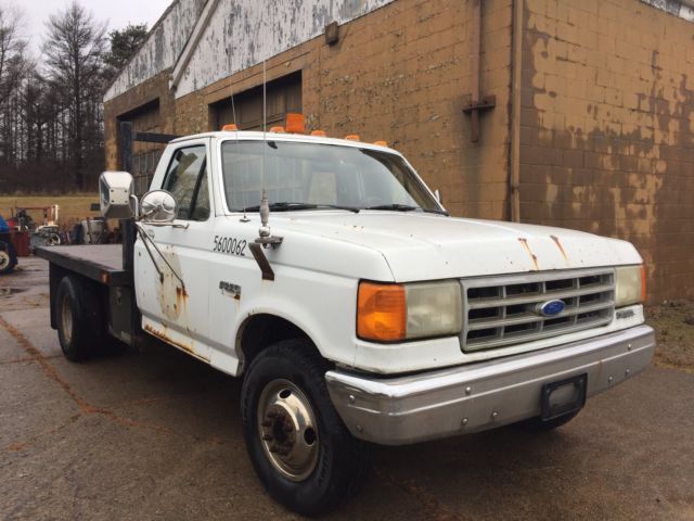1989 White Ford F-350 Standard Cab Pickup