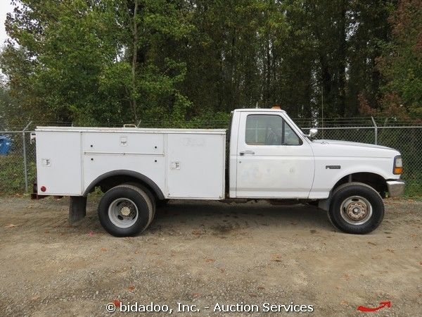 1992 White Ford F-450
