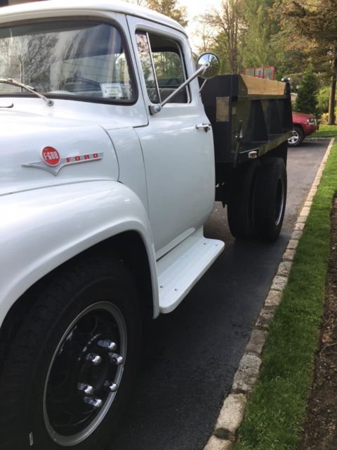 1956 White Ford F-100 Cab & Chassis