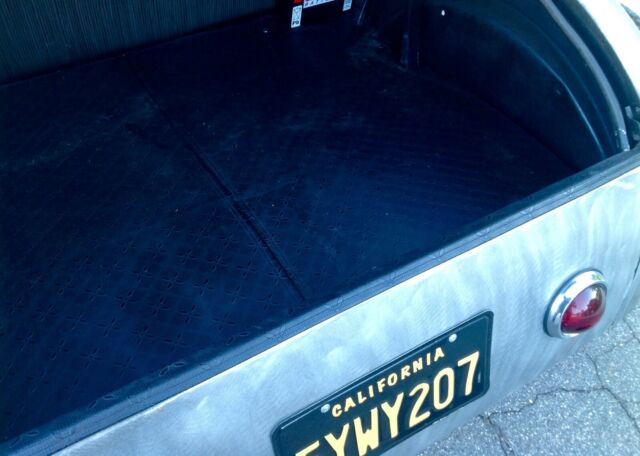 1926 Silver Ford 5 window coupe Coupe