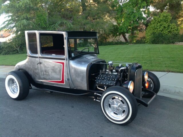 1926 Silver Ford 5 window coupe Coupe