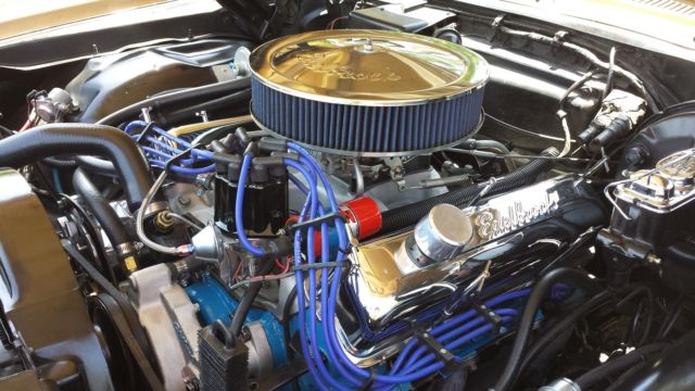 1968 Gold Ford Galaxie Fastback