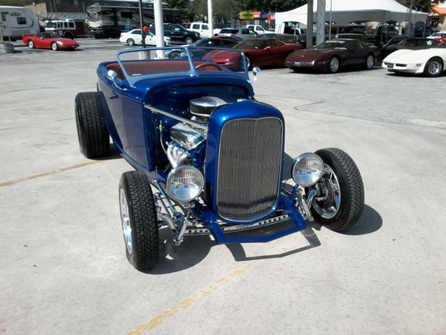 1932 Blue Ford roadster Hot Rod Convertible
