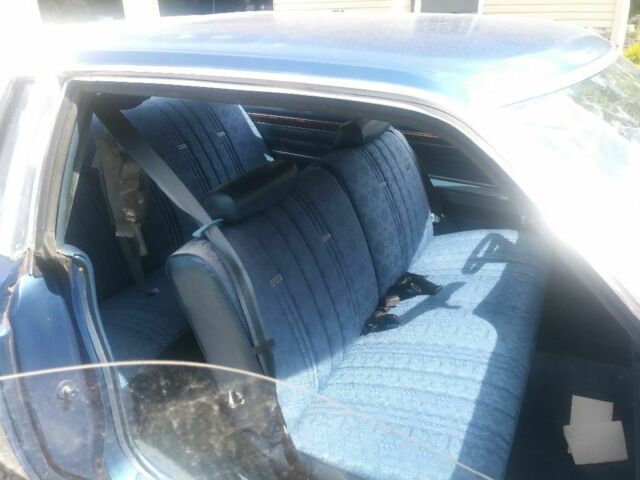 1977 Blue Ford LTD II