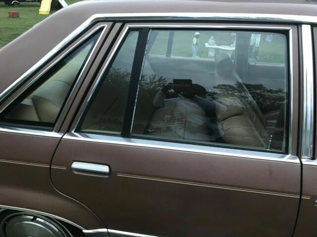 1984 Macaroon Ford Other Sedan